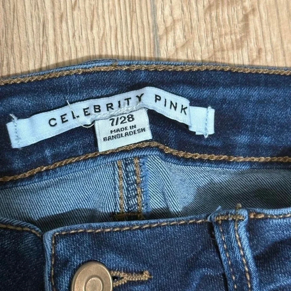 The Unbranded Brand celebrity pink